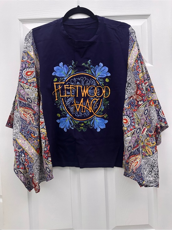 Tops - Fleetwood Mac Graphic with Patterned open Sleeves - Navy & Multicolor Size M/L